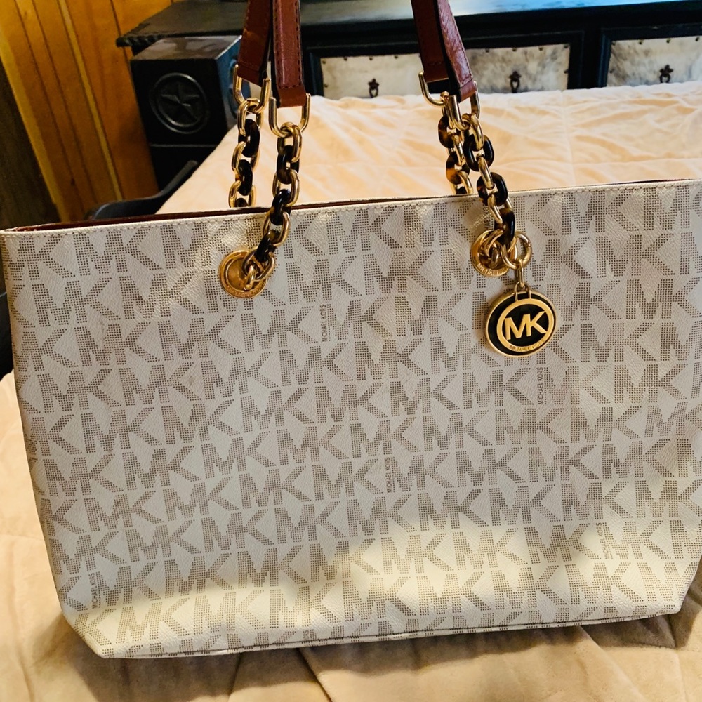 Michael Kors purse